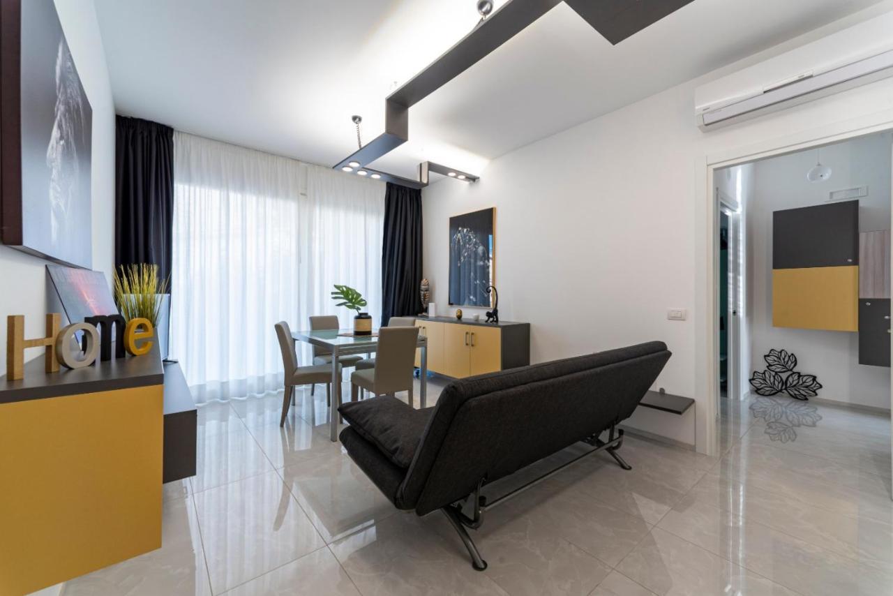 타오르미나 Minerva Luxury Town Center , Pool And Parking 아파트 외부 사진